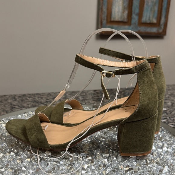 a new day Olive Block Heel Sandals - Picture 13 of 15
